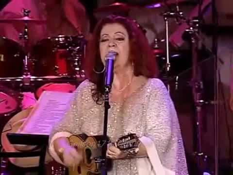 Beth Carvalho - Camarão que dorme a onda leva