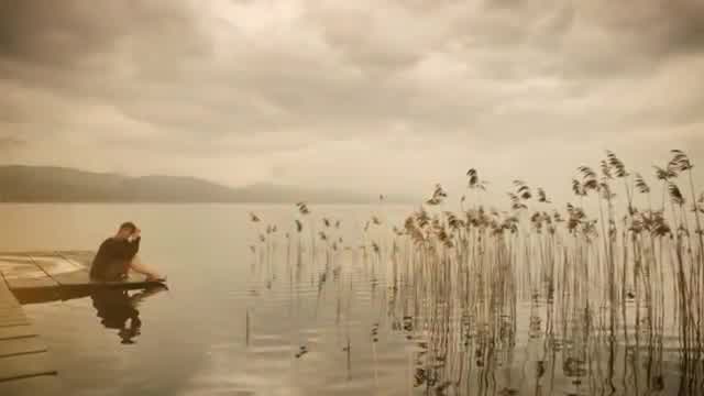 Gülben Ergen - Aşkla Aynı Değil