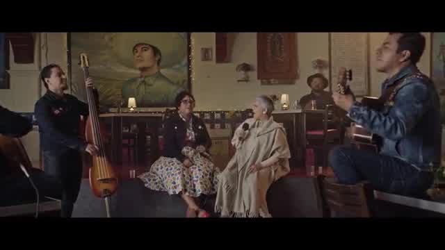 La Santa Cecilia - En el último trago