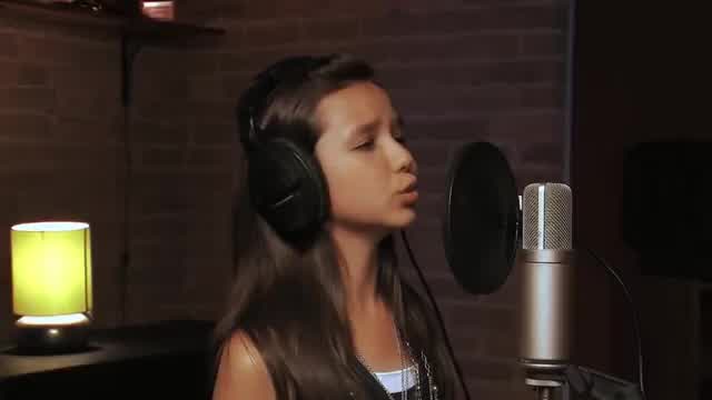 Maddi Jane - Impossible (acoustic)