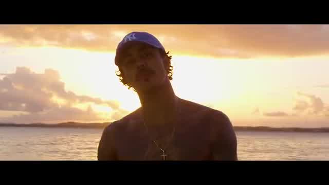 MC Livinho - Azul piscina