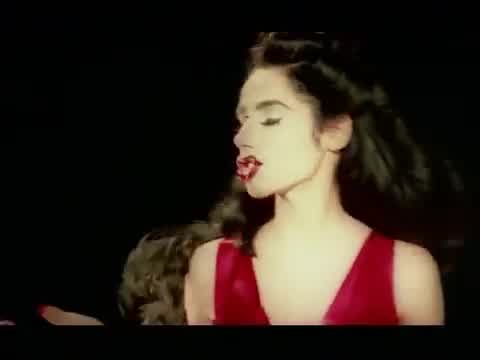 PJ Harvey - Down By The Water