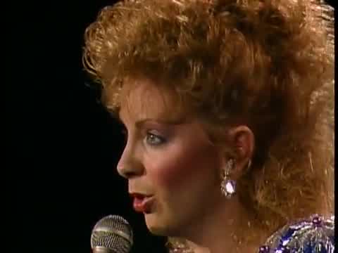 Reba McEntire - I Know How He Feels