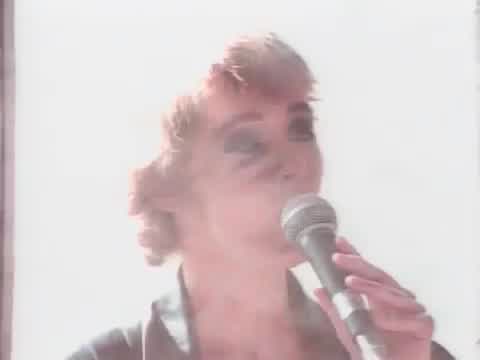 Suzanne Vega - Left of Center