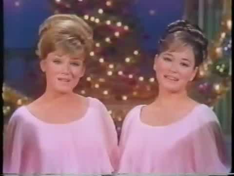 The Lennon Sisters - The Christmas Waltz