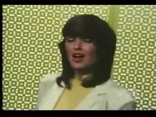 The Nolans - Gotta Pull Myself Together