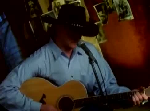 Trace Adkins - There’s a Girl in Texas