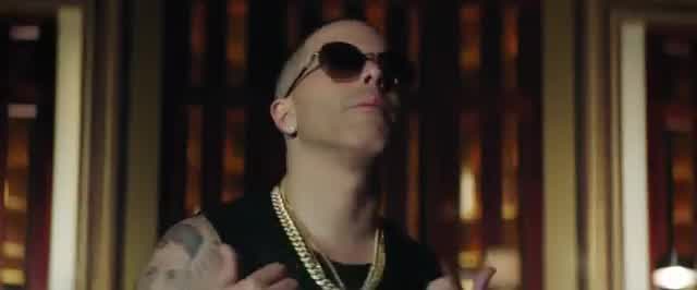 Wisin & Yandel - Aullando