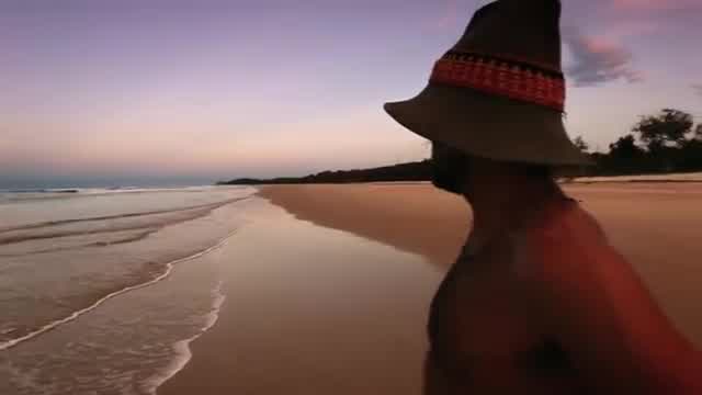 Xavier Rudd - Follow the Sun