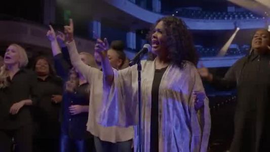 CeCe Winans - Holy Forever