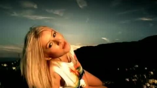 Christina Aguilera - Genie in a Bottle