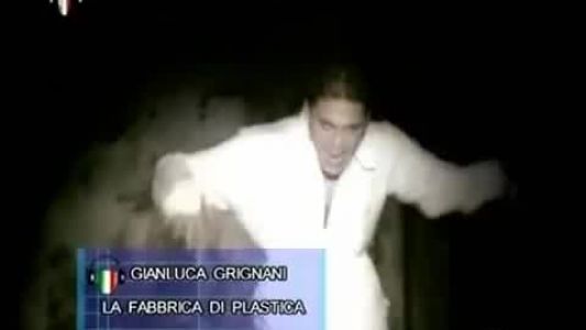 Gianluca Grignani - La fabbrica di plastica