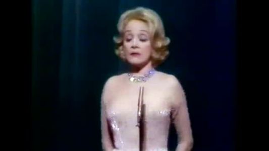 Marlene Dietrich - Falling in Love Again