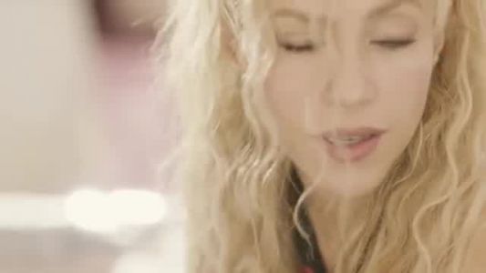 Shakira - Me enamoré